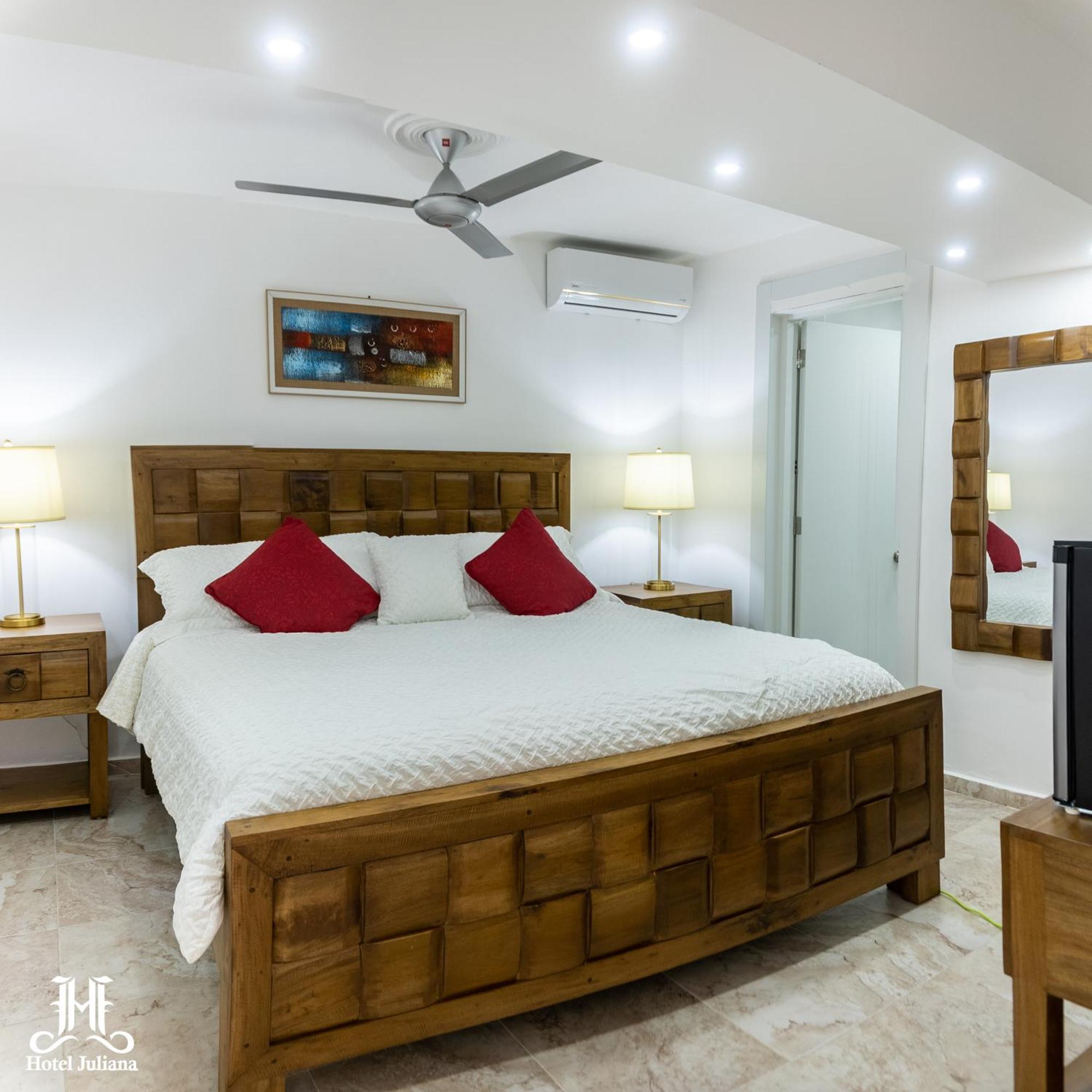 Hotel Juliana Nagua Exterior photo
